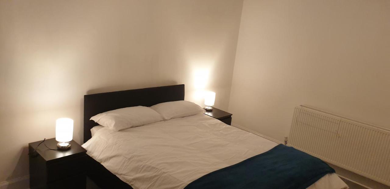The One Kilmarnock Apartment Bagian luar foto